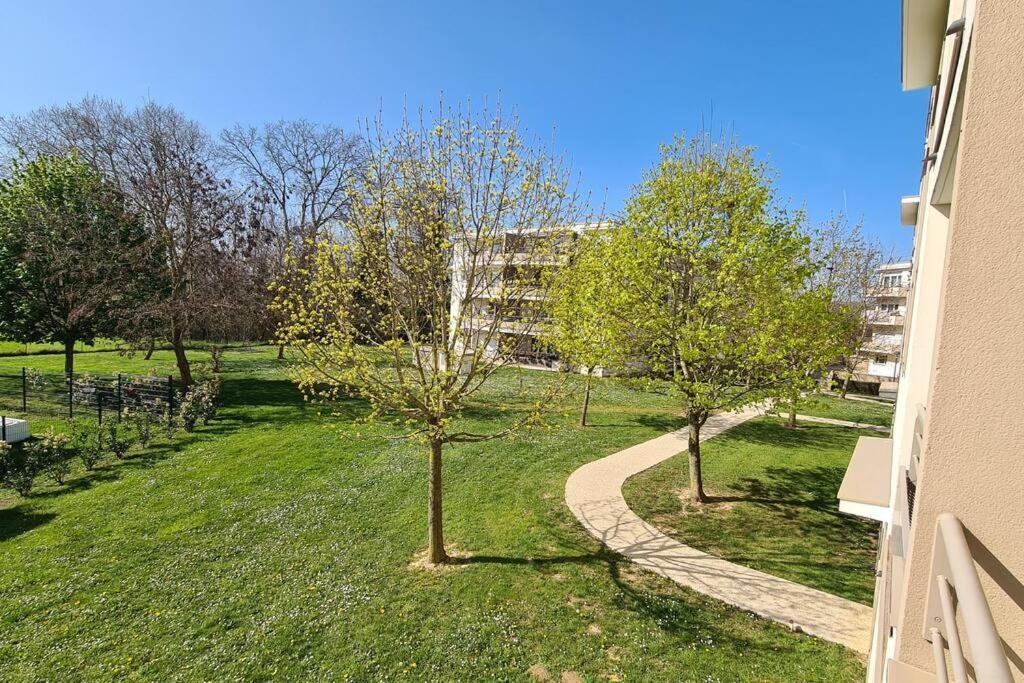 C101 Appartement Disneyland Montévrain Eksteriør billede